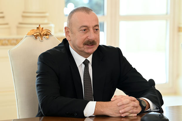 prezident-ilham-eliyev-bir-qrup-qadini-teltif-edib-siyahi
